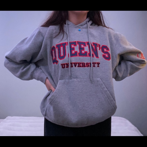 Sweaters - Queens university hoodie